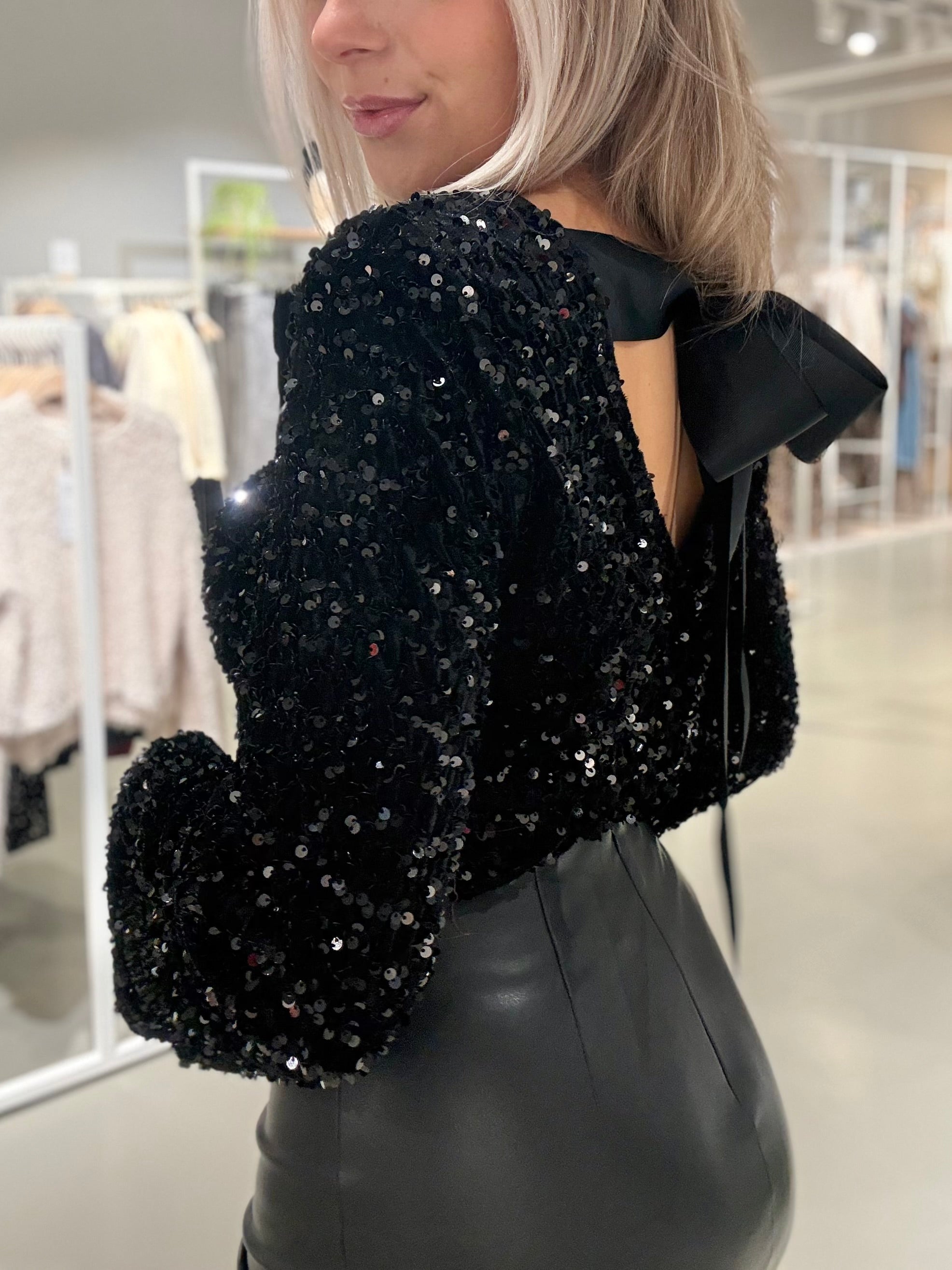 PCKAM Top - Black